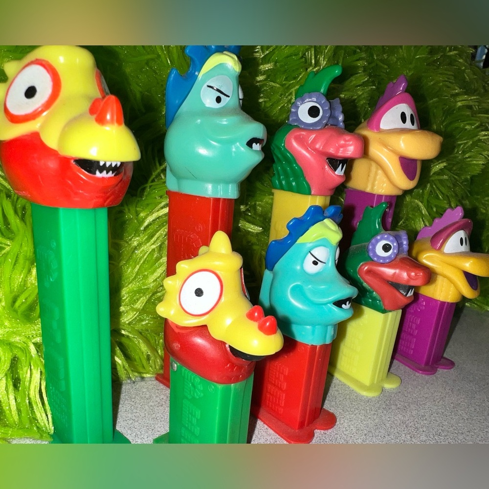 PEZ MONSTERS Slovenia (reg PEZ) China (mini PEZ)